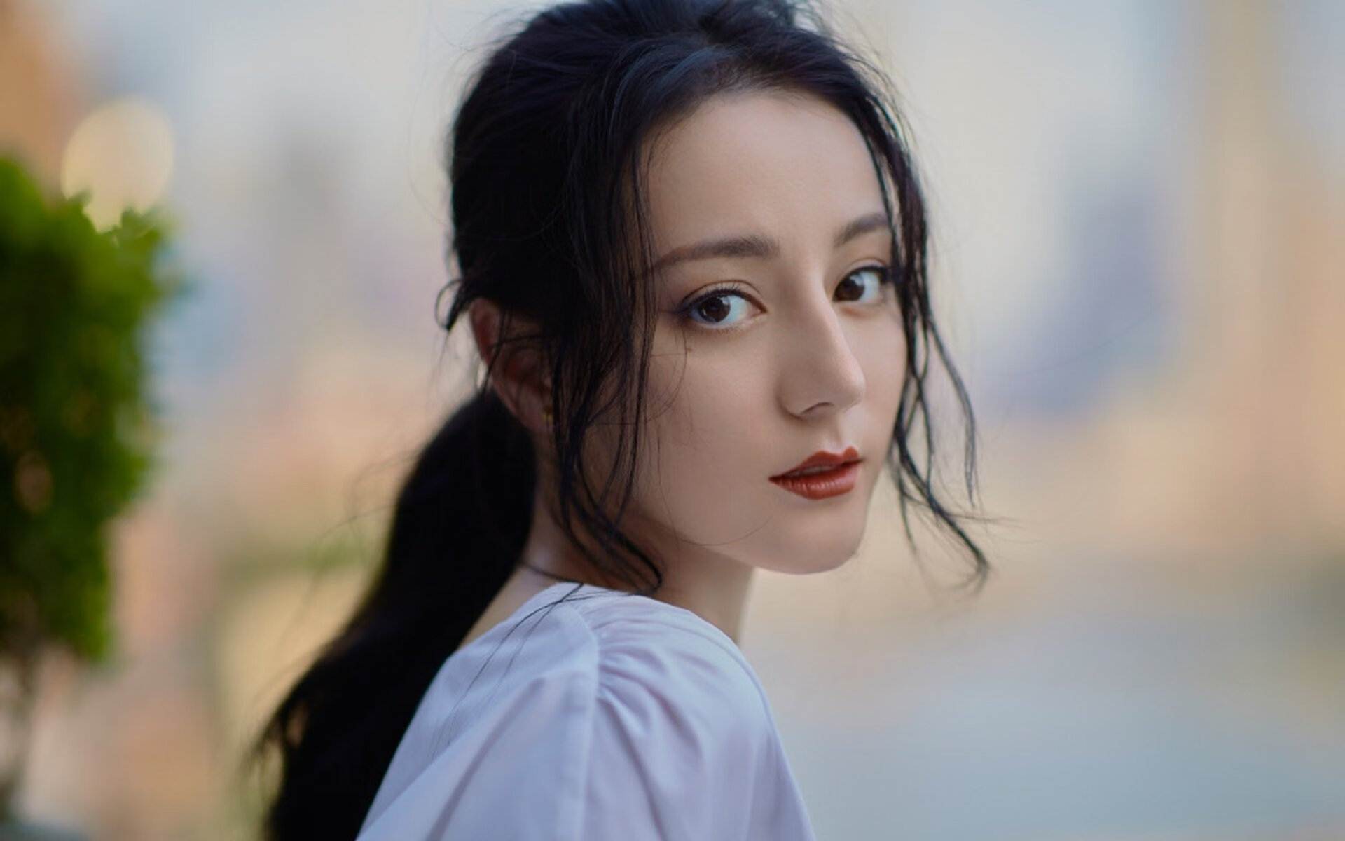 爱游戏体育平台-C罗与队友赛后庆祝气氛欢乐轻松，c罗和谁配合