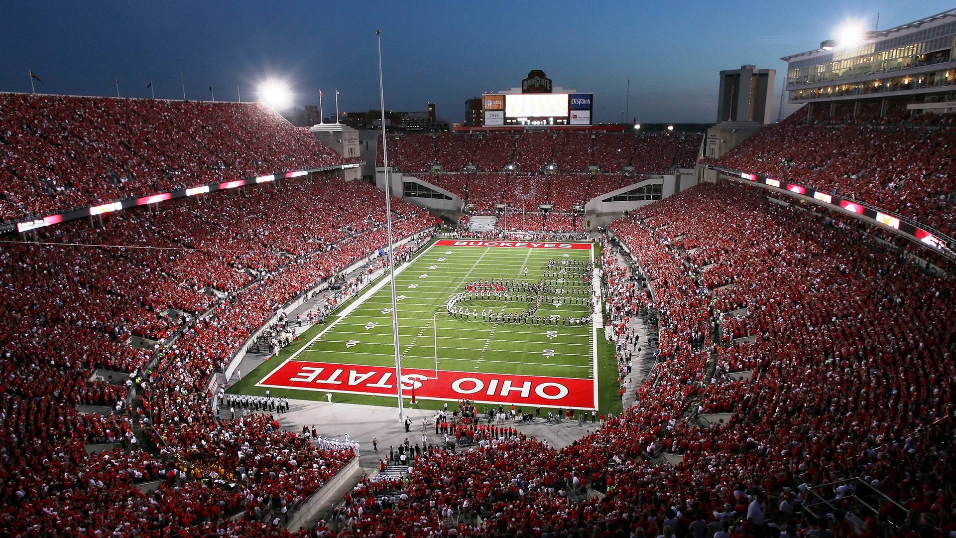 _季后赛门票争夺激烈！十支队伍誓要冲刺_，季后赛系列赛